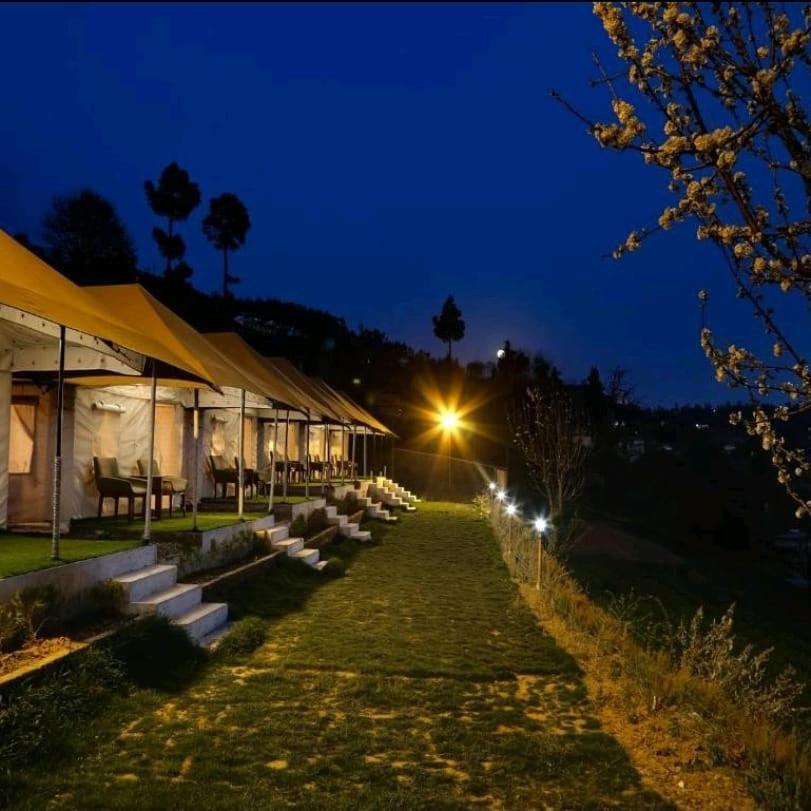 Bed and Breakfast Dawn N Dusk Glamping Tents With Quintessential Valley View Чейл Екстер'єр фото
